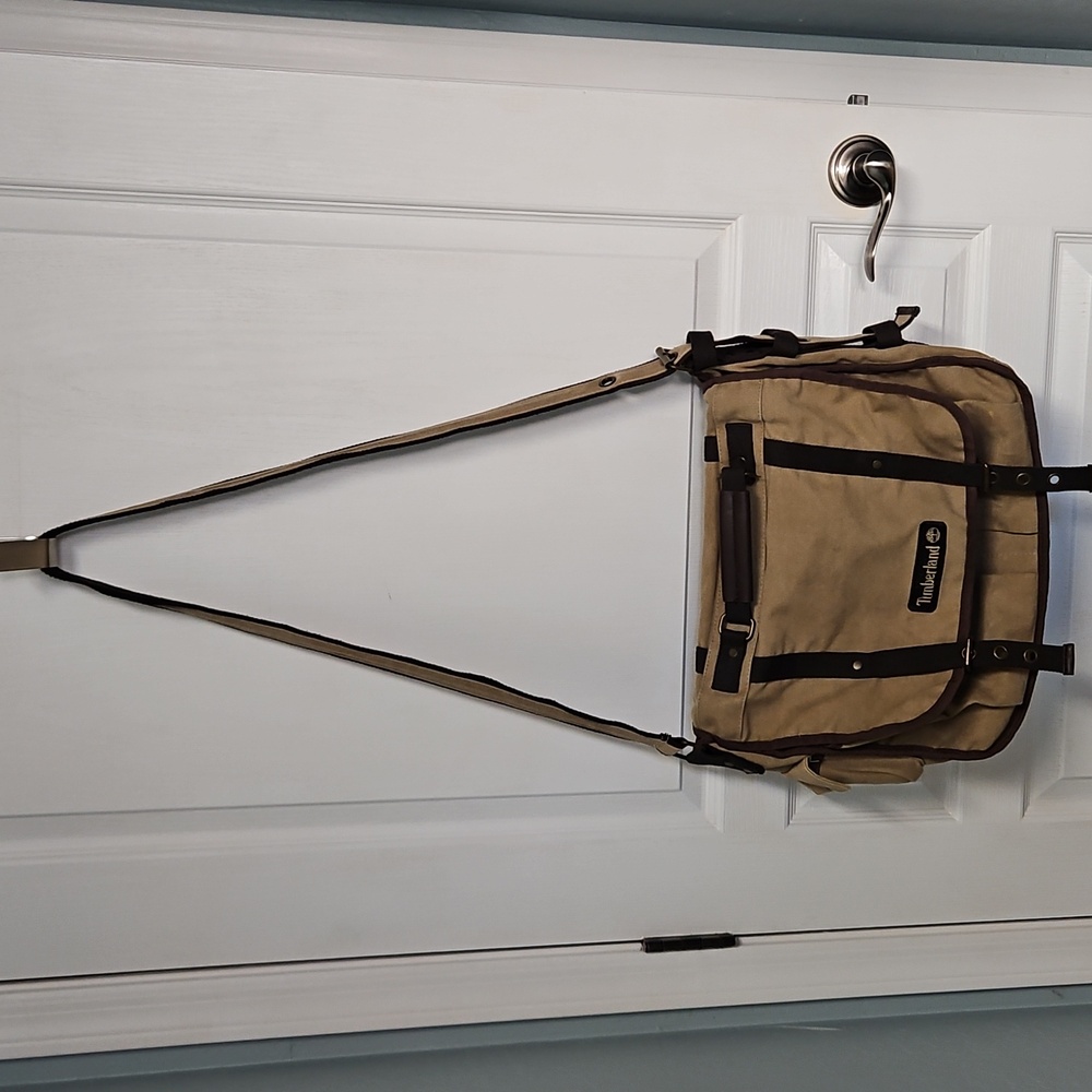 Timberland Amherst Collection Khaki Tan Brown Canvas Messenger Bag